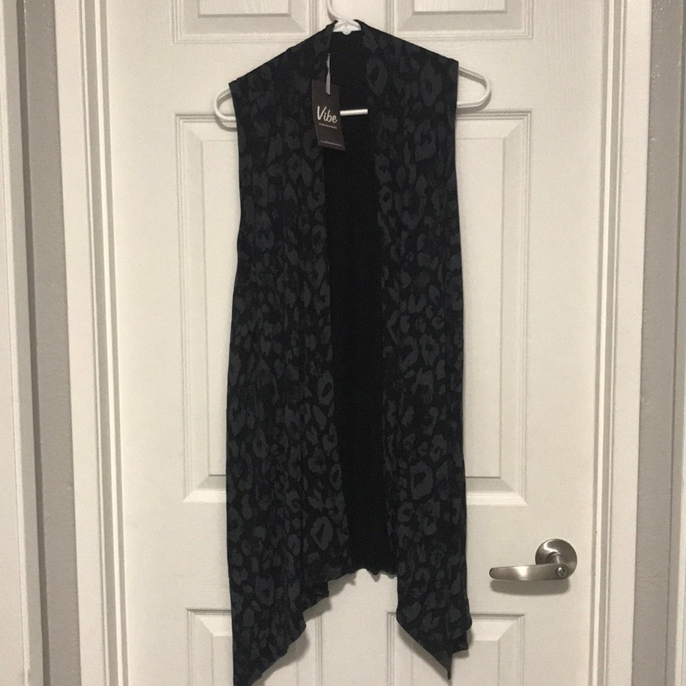 NWT black animal print shrug